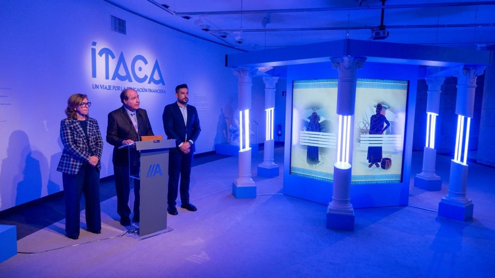 Miguel Ángel Escotet, durante la presentación de la muestra interactiva en Vigo.