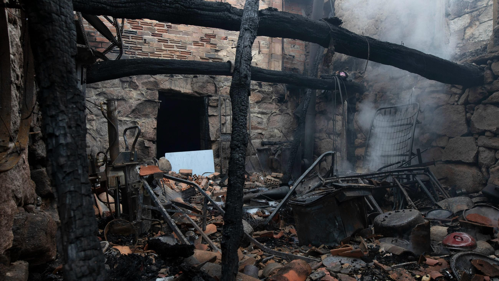 El incendio en una antigua casa en Taboadela