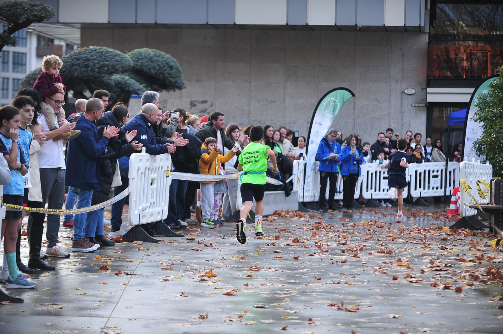 Galería | El futuro del triatlón gallego se cita en Ourense