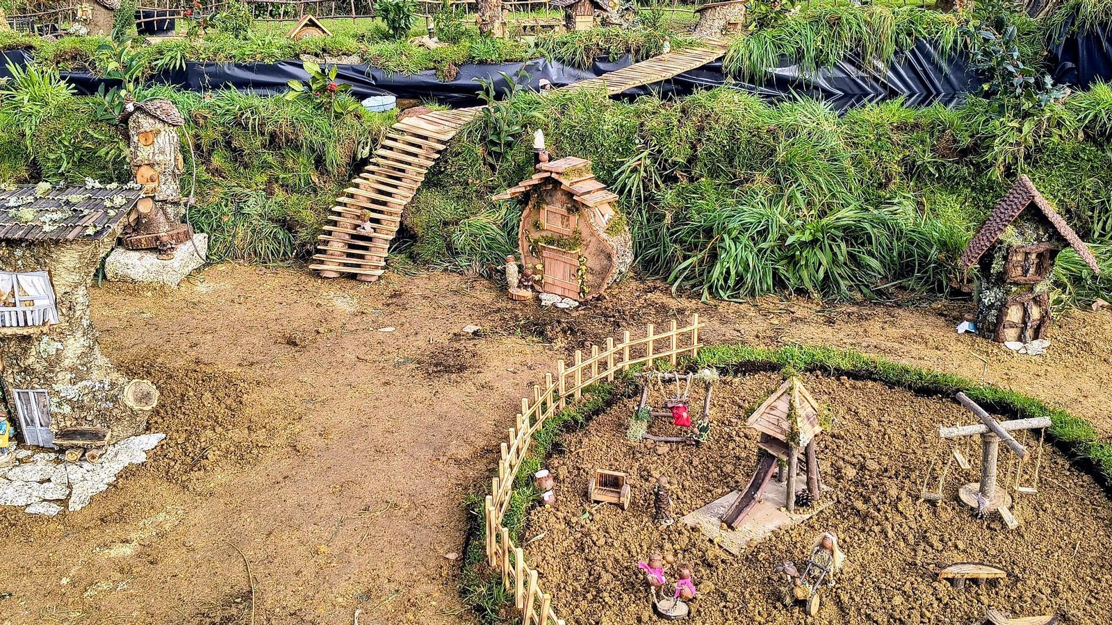 Detalles de la Aldea de Nadal de Meis.